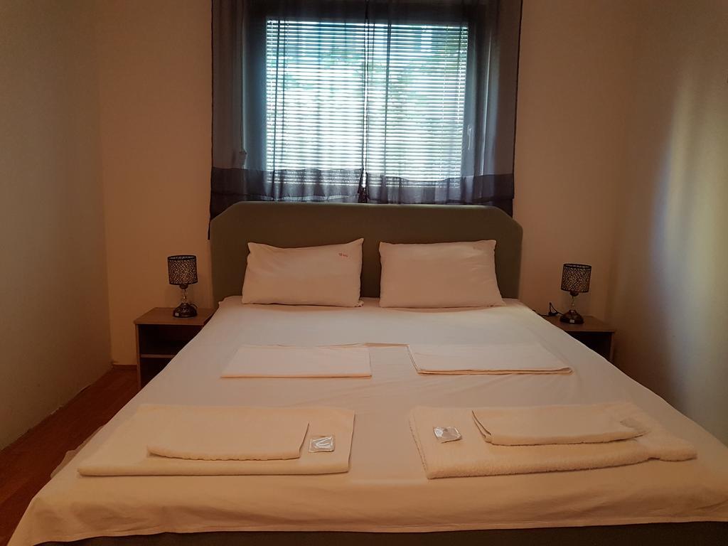 Lira Inn Ni Eksteriør bilde