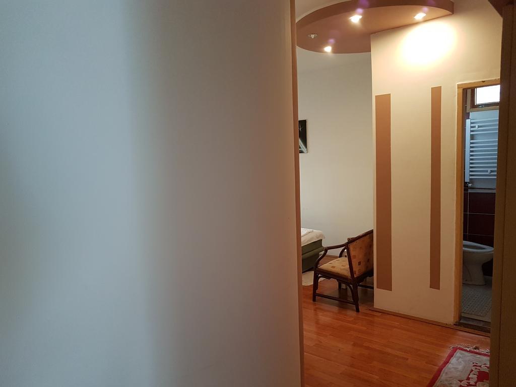 Lira Inn Ni Eksteriør bilde