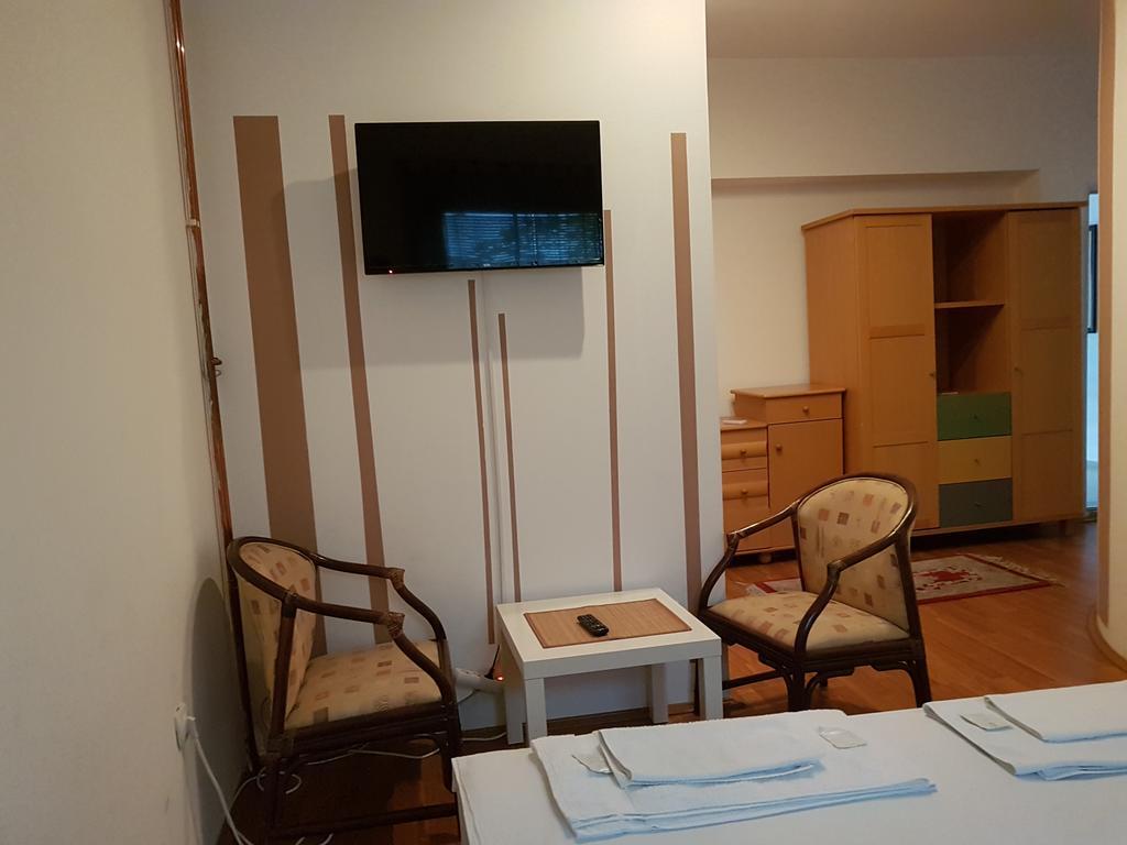 Lira Inn Ni Eksteriør bilde