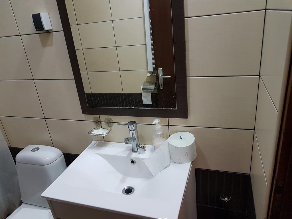 Lira Inn Ni Eksteriør bilde