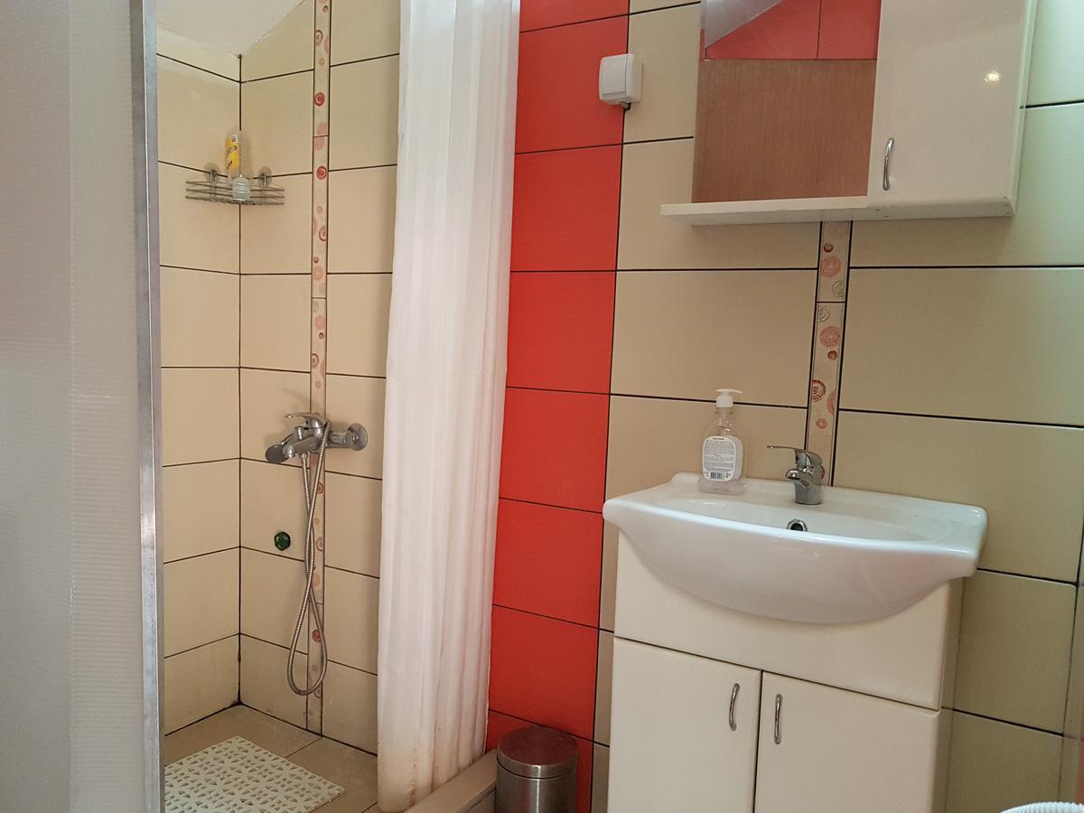 Lira Inn Ni Eksteriør bilde