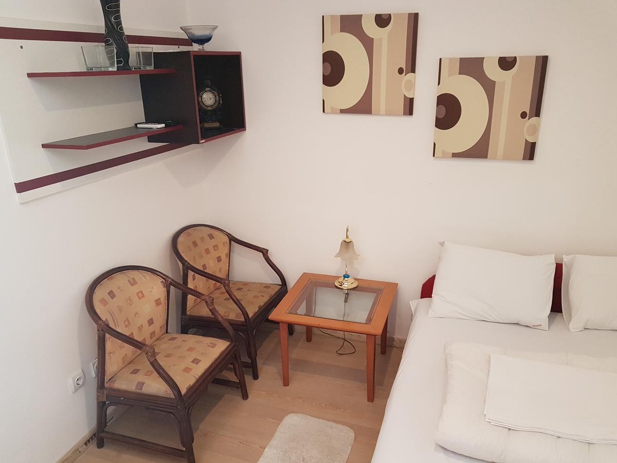 Lira Inn Ni Eksteriør bilde
